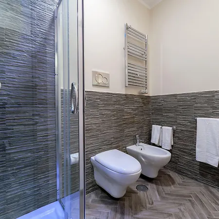 Foro Luxury Πανσιόν 4*