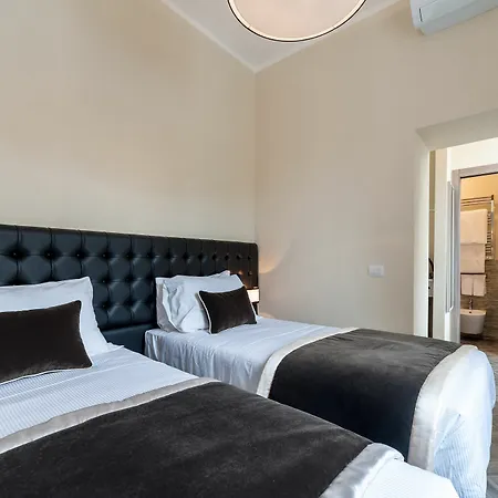 Foro Luxury 3*