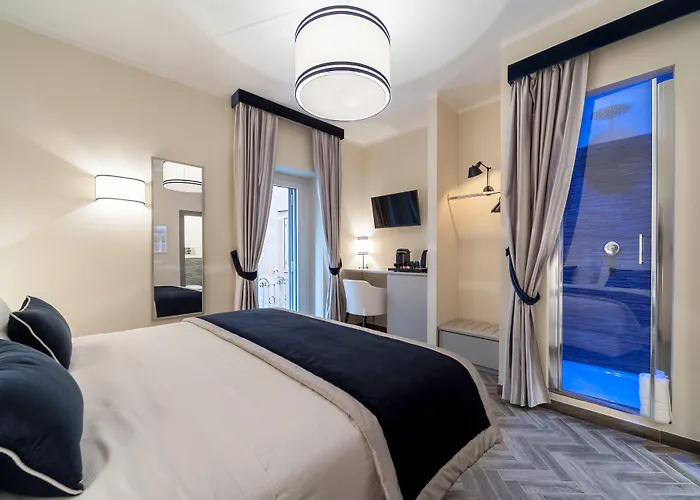 Foro Luxury Affittacamere 4*