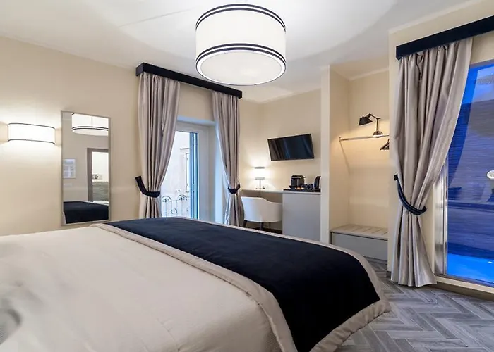 Foro Luxury Affittacamere 4*