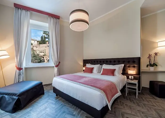 Affittacamere Foro Luxury 4*