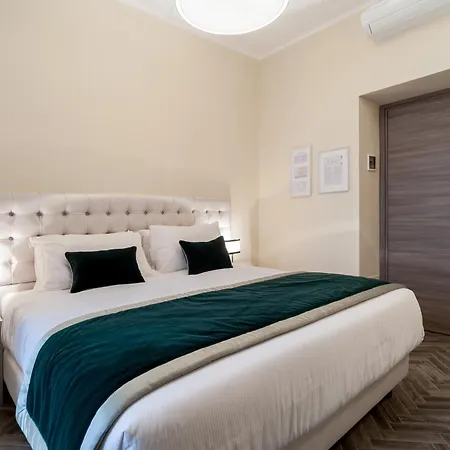 Casa de hóspedes Foro Luxury 4*